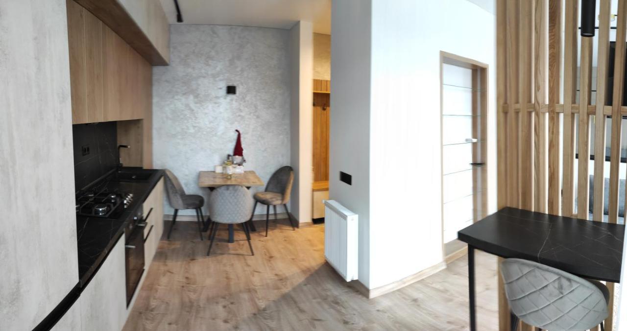 New Apartment Vivita Uzhhorod Exterior photo